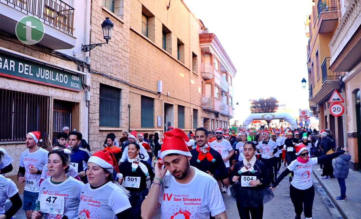 La IV San Silvestre Tomellosera despide 2024 entre deporte, disfraces y solidaridad