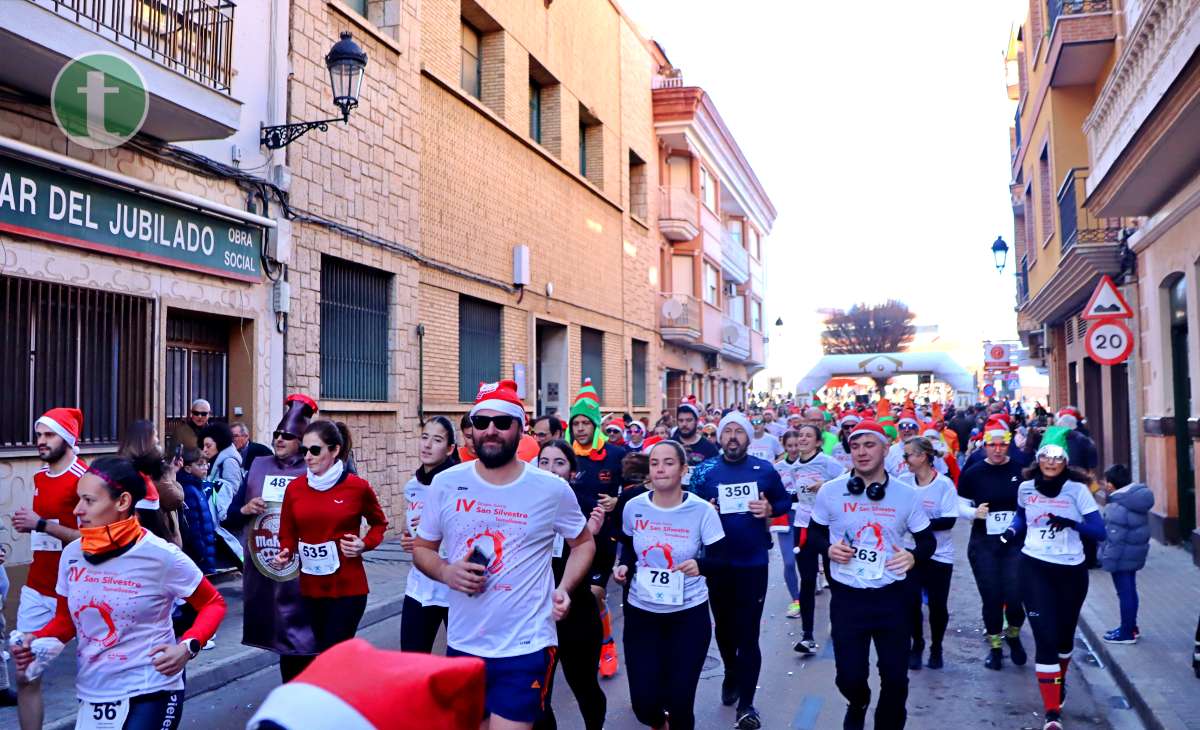 La IV San Silvestre Tomellosera despide 2024 entre deporte, disfraces y solidaridad