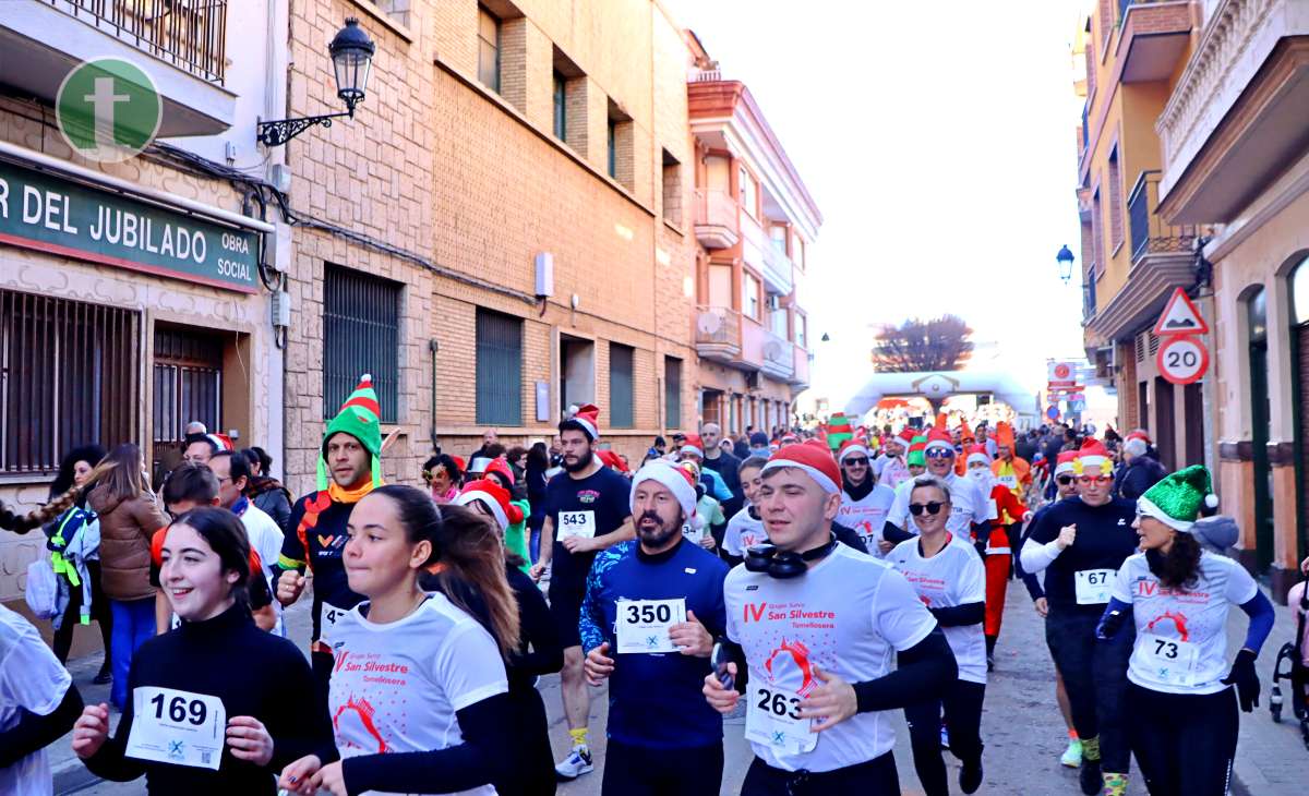 La IV San Silvestre Tomellosera despide 2024 entre deporte, disfraces y solidaridad