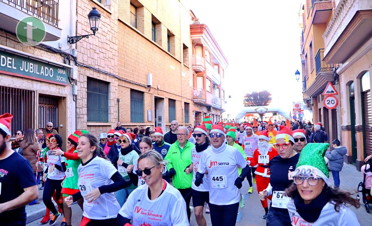 La IV San Silvestre Tomellosera despide 2024 entre deporte, disfraces y solidaridad