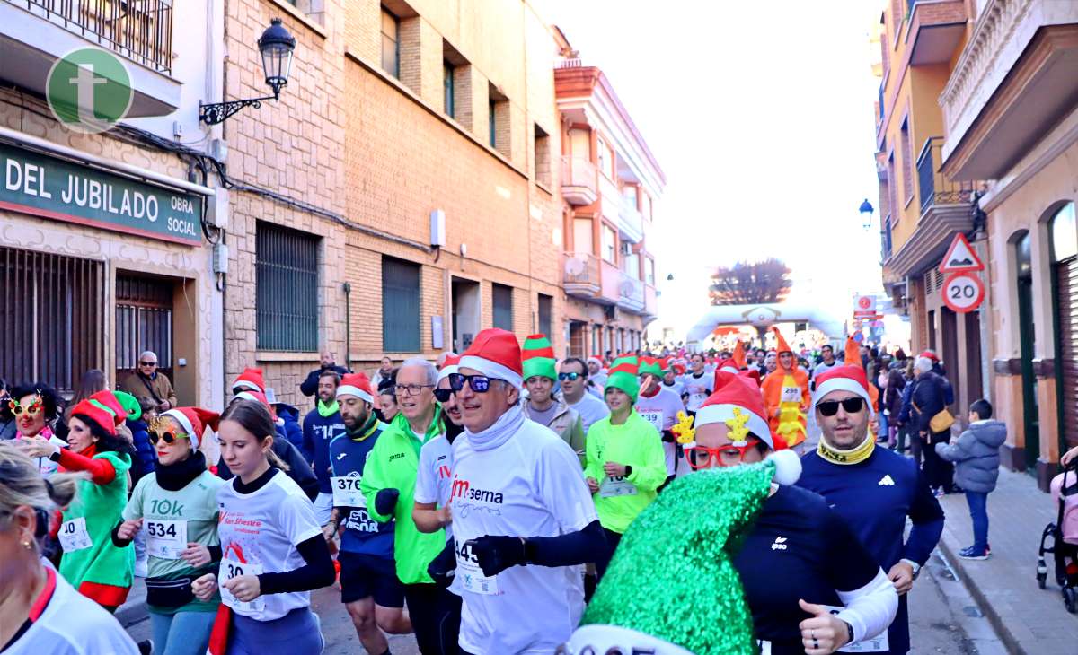 La IV San Silvestre Tomellosera despide 2024 entre deporte, disfraces y solidaridad