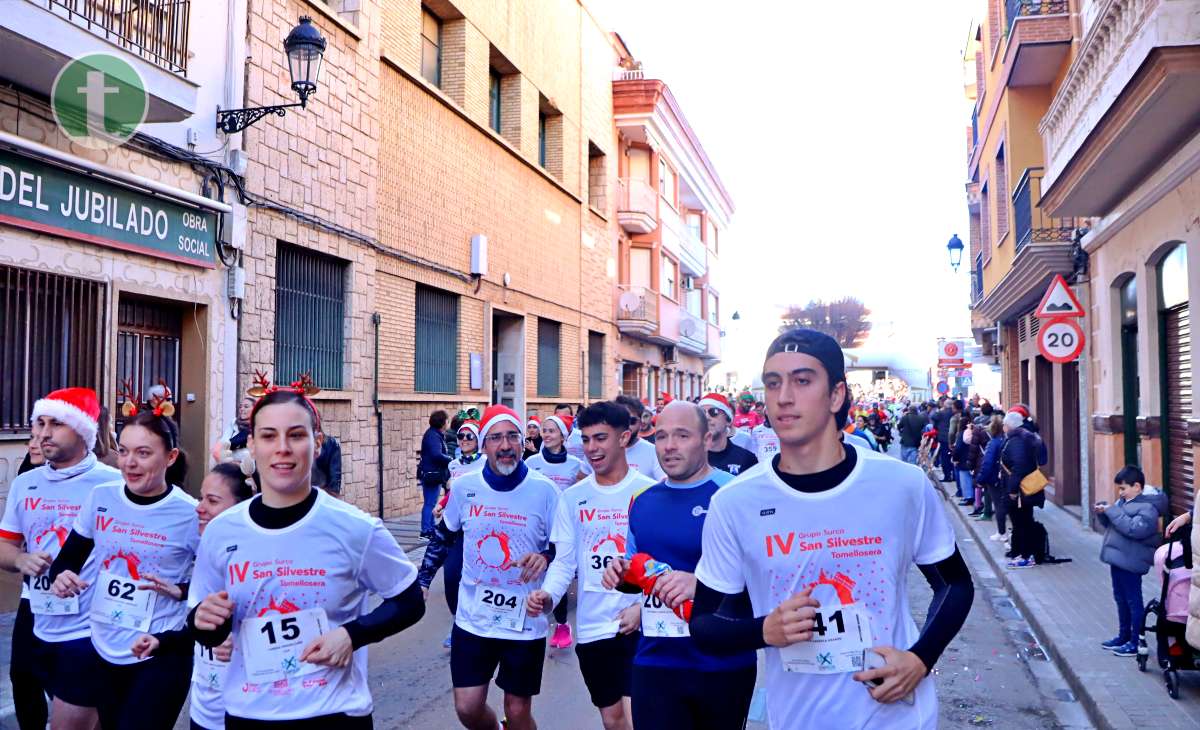 La IV San Silvestre Tomellosera despide 2024 entre deporte, disfraces y solidaridad