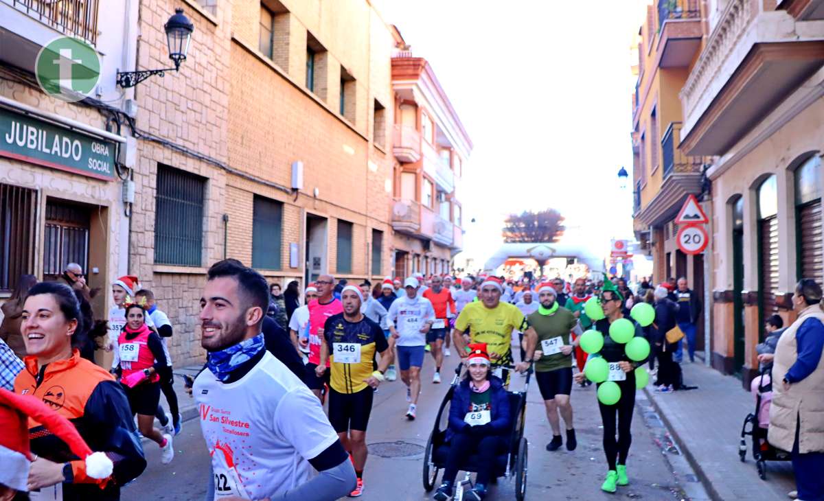 La IV San Silvestre Tomellosera despide 2024 entre deporte, disfraces y solidaridad