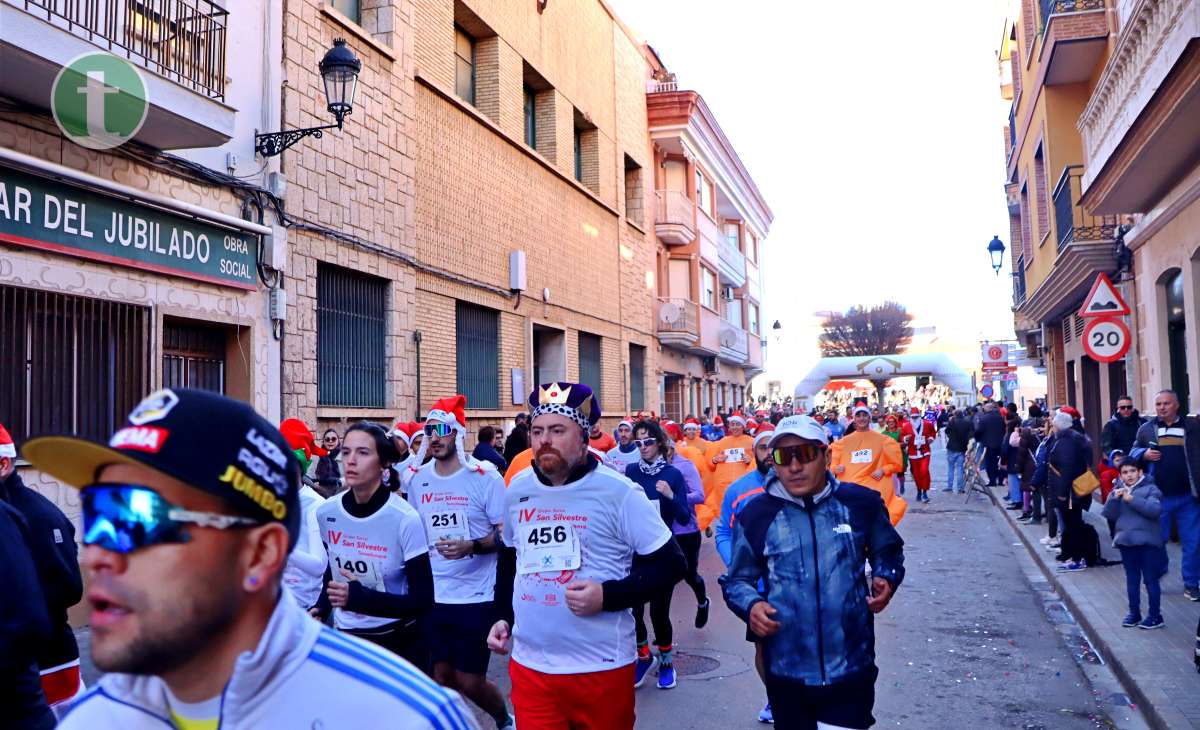 La IV San Silvestre Tomellosera despide 2024 entre deporte, disfraces y solidaridad