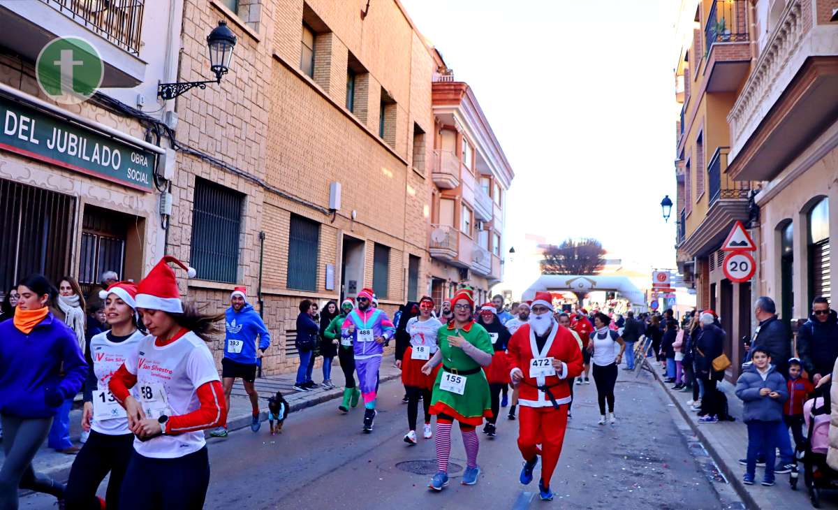 La IV San Silvestre Tomellosera despide 2024 entre deporte, disfraces y solidaridad