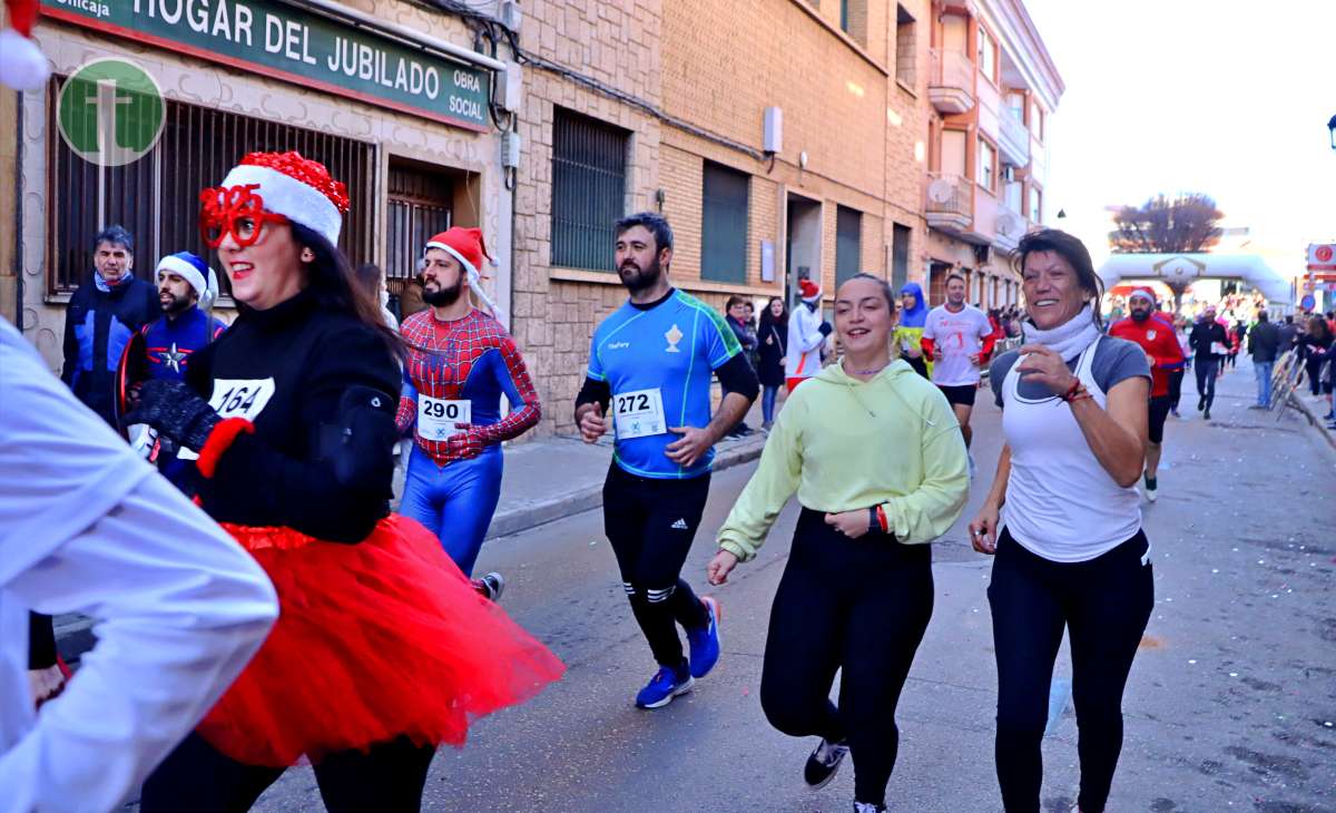 La IV San Silvestre Tomellosera despide 2024 entre deporte, disfraces y solidaridad