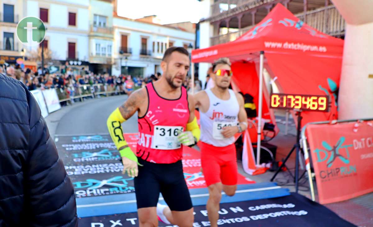 La IV San Silvestre Tomellosera despide 2024 entre deporte, disfraces y solidaridad