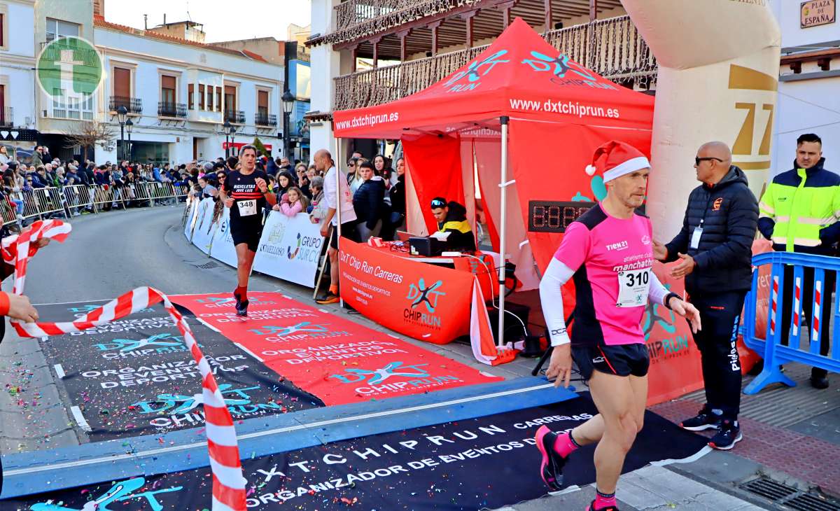 La IV San Silvestre Tomellosera despide 2024 entre deporte, disfraces y solidaridad