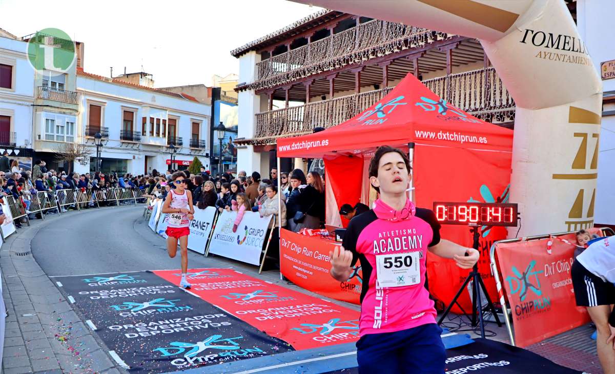 La IV San Silvestre Tomellosera despide 2024 entre deporte, disfraces y solidaridad