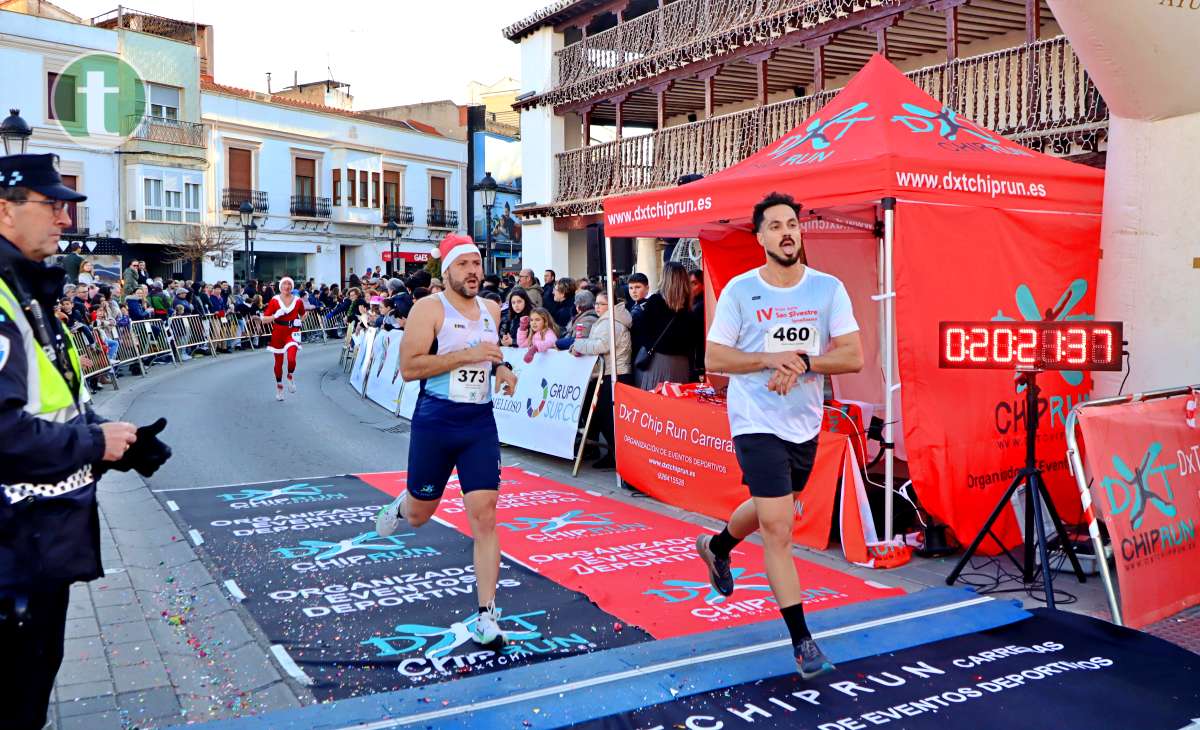 La IV San Silvestre Tomellosera despide 2024 entre deporte, disfraces y solidaridad