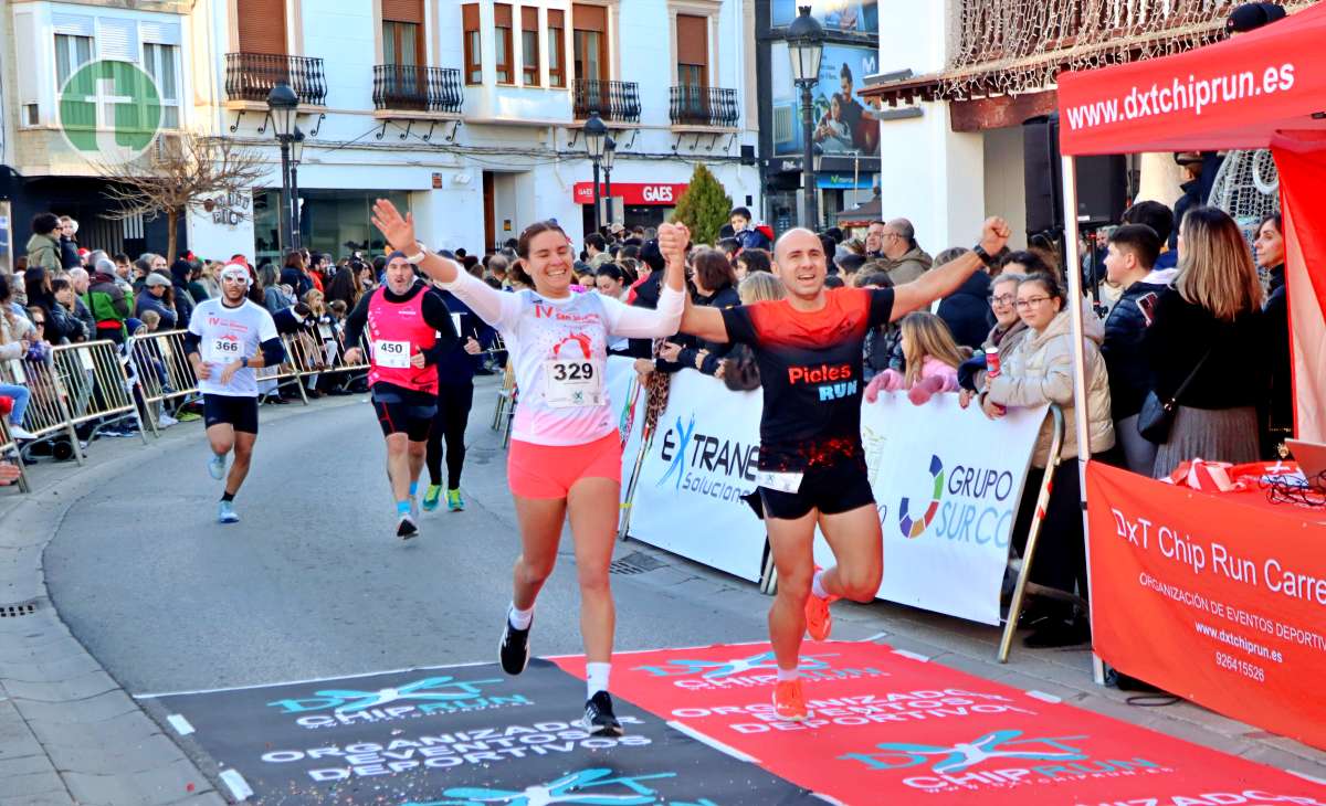 La IV San Silvestre Tomellosera despide 2024 entre deporte, disfraces y solidaridad