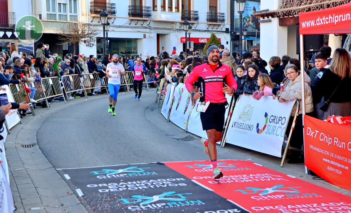 La IV San Silvestre Tomellosera despide 2024 entre deporte, disfraces y solidaridad