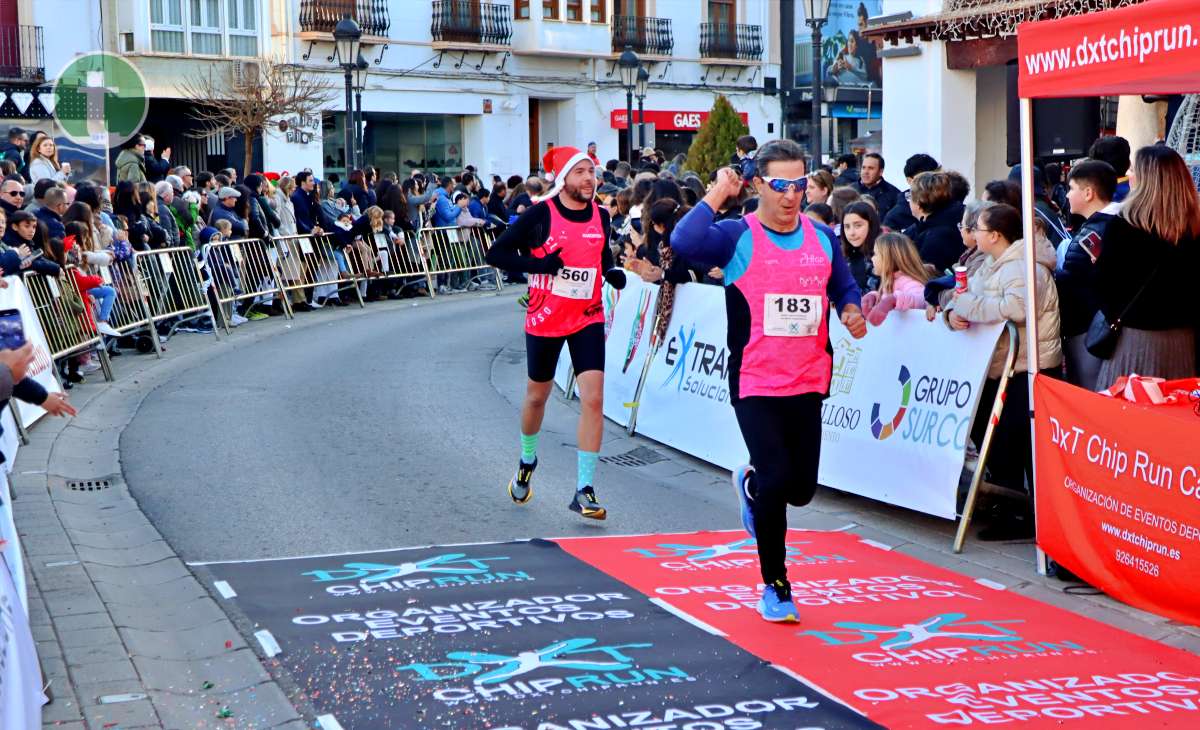 La IV San Silvestre Tomellosera despide 2024 entre deporte, disfraces y solidaridad