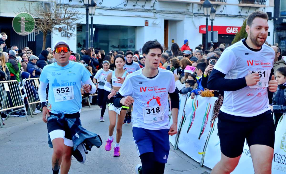 La IV San Silvestre Tomellosera despide 2024 entre deporte, disfraces y solidaridad