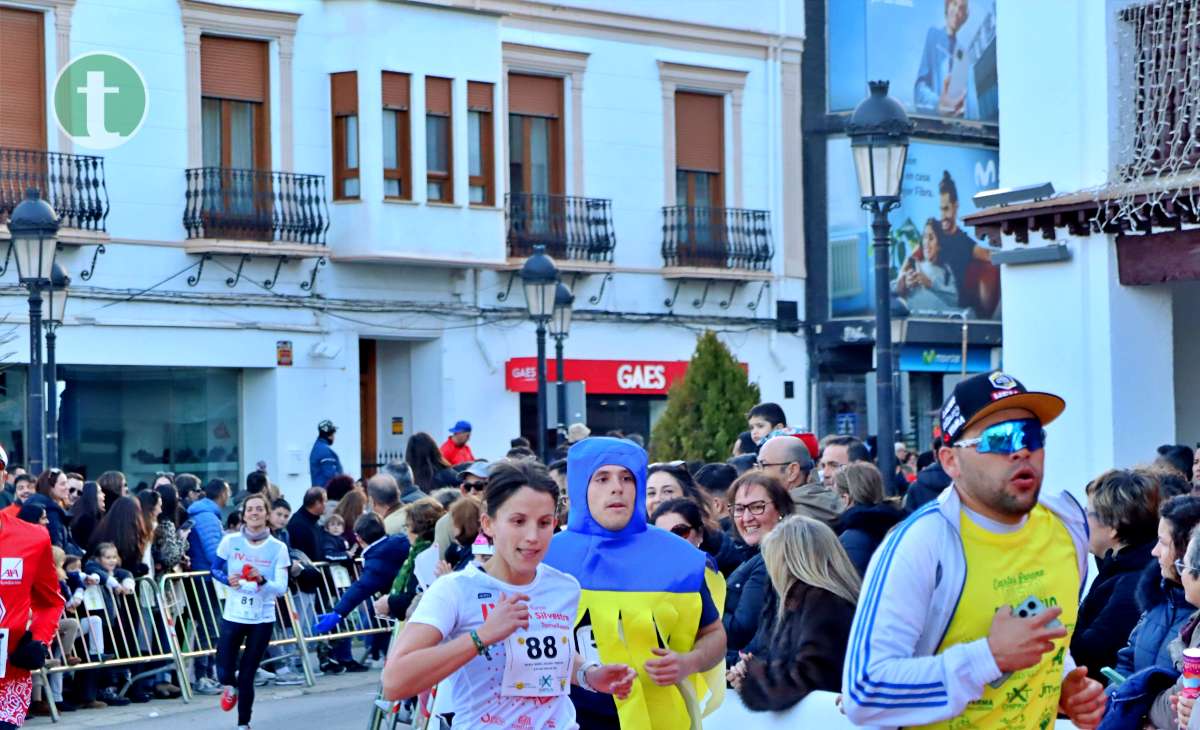 La IV San Silvestre Tomellosera despide 2024 entre deporte, disfraces y solidaridad