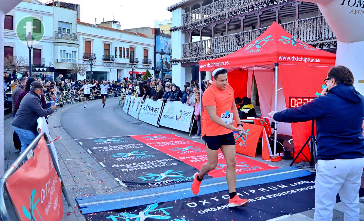 La IV San Silvestre Tomellosera despide 2024 entre deporte, disfraces y solidaridad