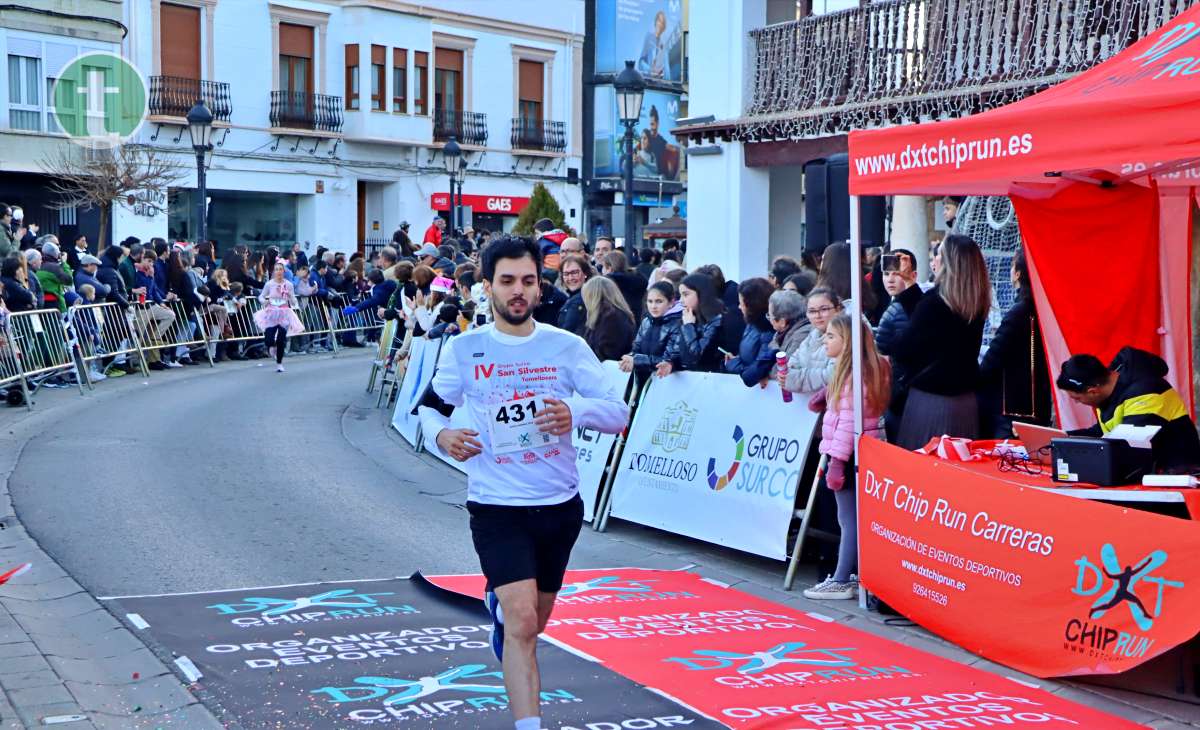 La IV San Silvestre Tomellosera despide 2024 entre deporte, disfraces y solidaridad