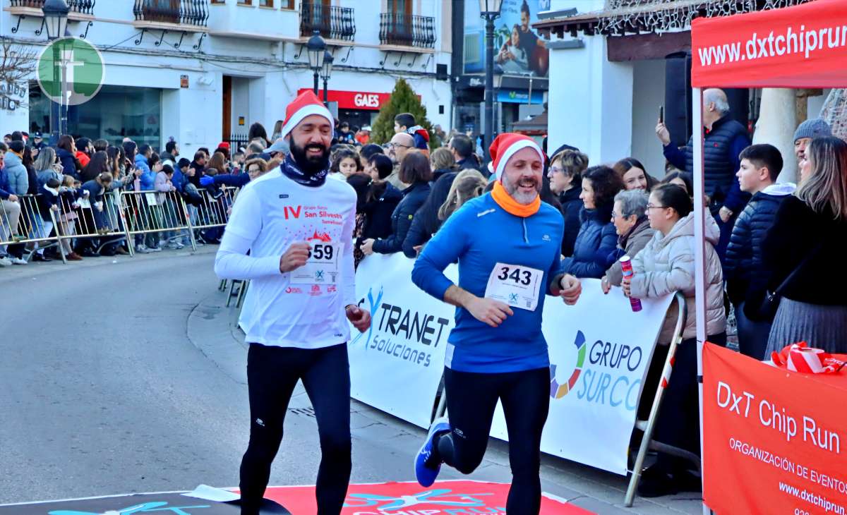 La IV San Silvestre Tomellosera despide 2024 entre deporte, disfraces y solidaridad