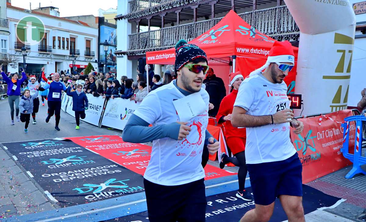 La IV San Silvestre Tomellosera despide 2024 entre deporte, disfraces y solidaridad