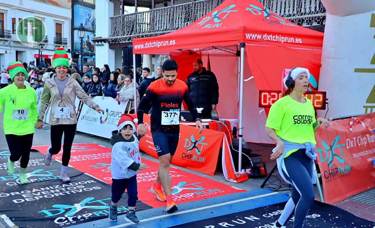 La IV San Silvestre Tomellosera despide 2024 entre deporte, disfraces y solidaridad