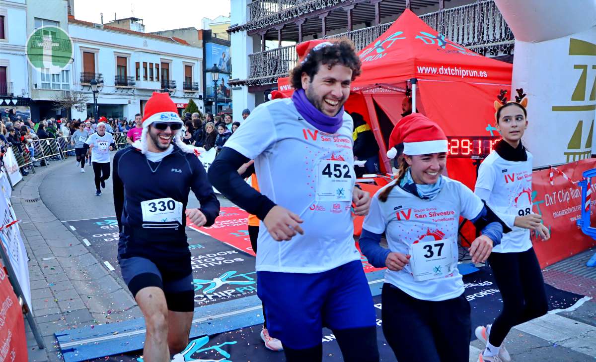 La IV San Silvestre Tomellosera despide 2024 entre deporte, disfraces y solidaridad