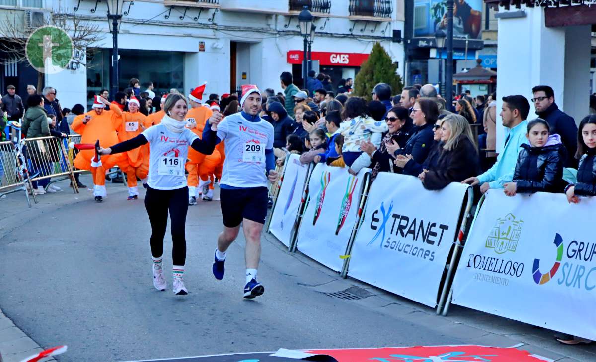 La IV San Silvestre Tomellosera despide 2024 entre deporte, disfraces y solidaridad