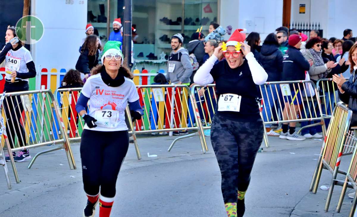 La IV San Silvestre Tomellosera despide 2024 entre deporte, disfraces y solidaridad