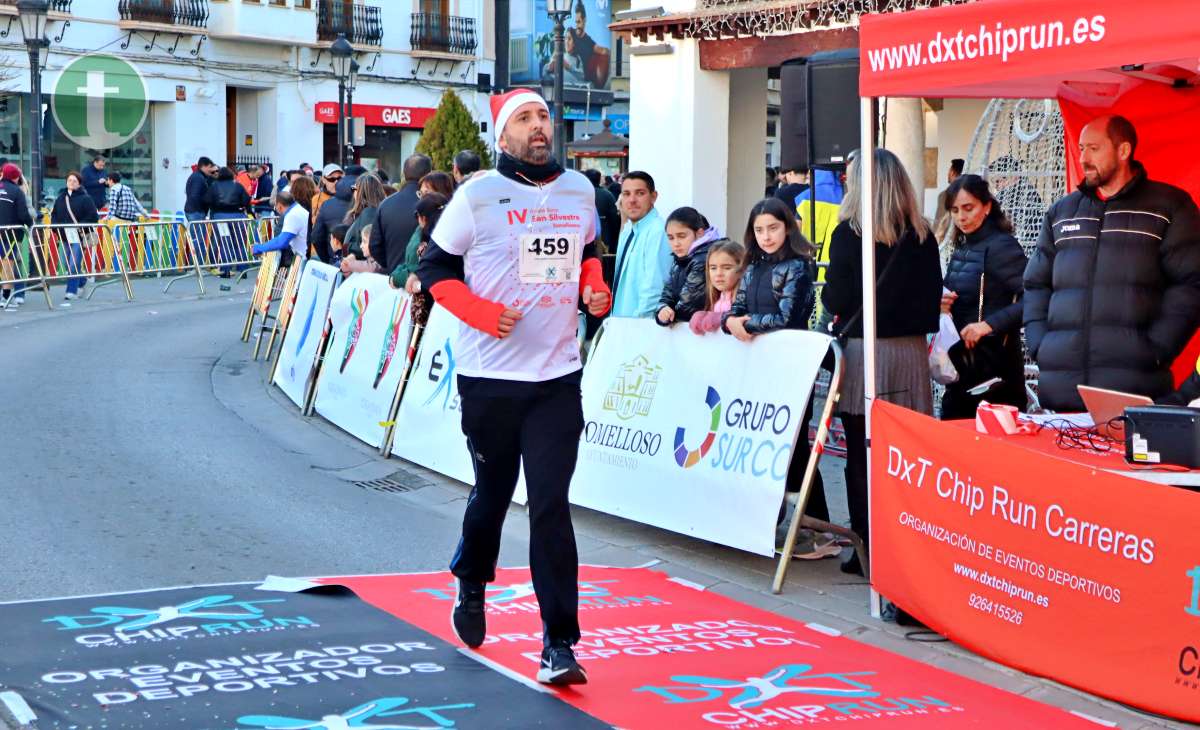 La IV San Silvestre Tomellosera despide 2024 entre deporte, disfraces y solidaridad