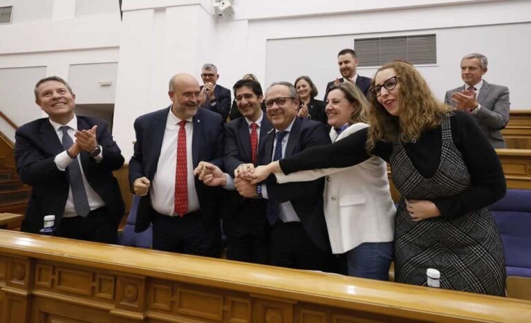 Las cuentas de Castilla-La Mancha aprobadas en Cortes gracias a la mayoría del PSOE