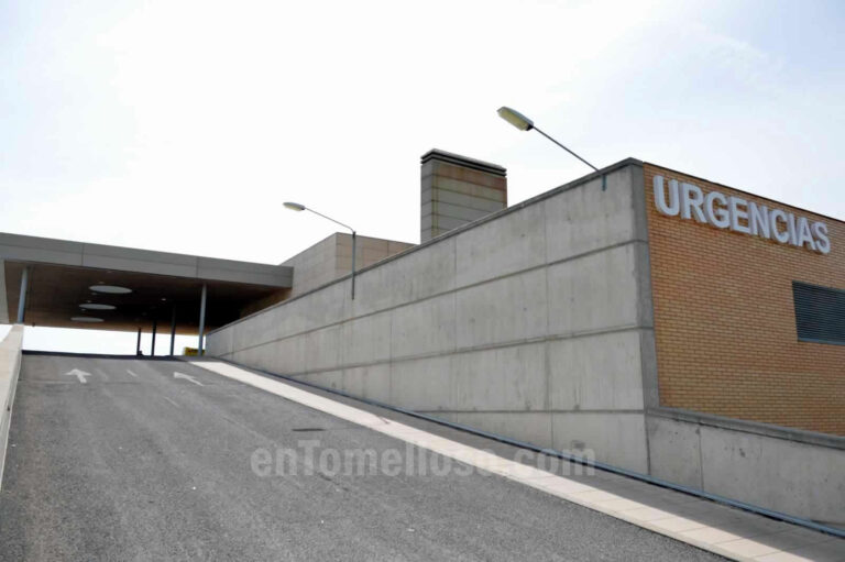 Tres jóvenes trasladados al hospital tras una agresión uno de ellos herido por arma blanca