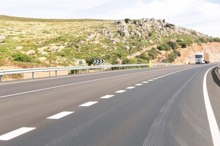 La CM-3115 que une Argamasilla de Alba con Ruidera estará cerrada al tráfico por obras este martes y miércoles