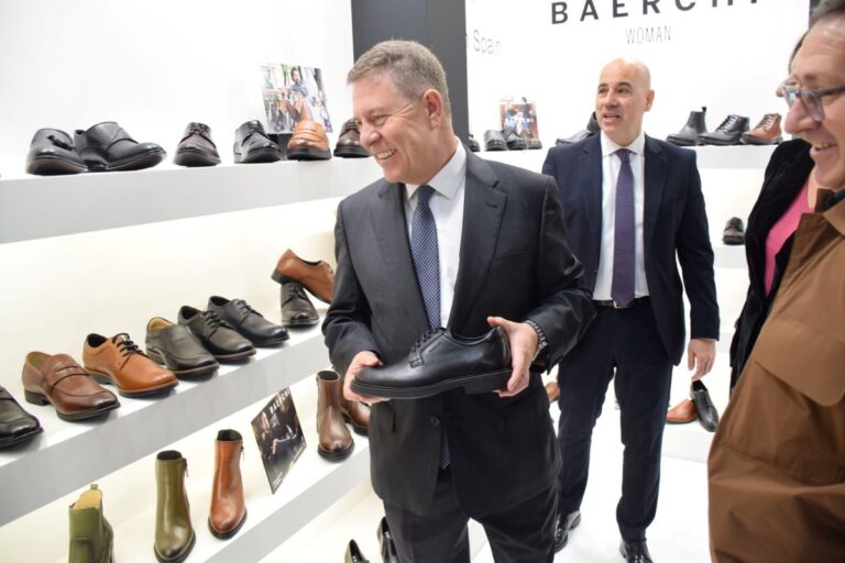 Page apoya que Europa prepare una respuesta a los aranceles de Trump y defiende jugar todos «con las mismas reglas»