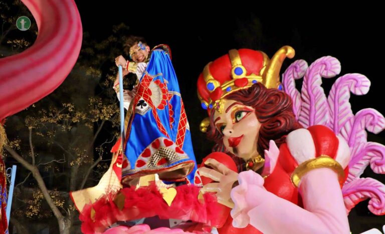Tomelloso reunirá a más de 2.000 participantes y 13 carrozas en su Desfile Nacional de Carrozas y Comparsas