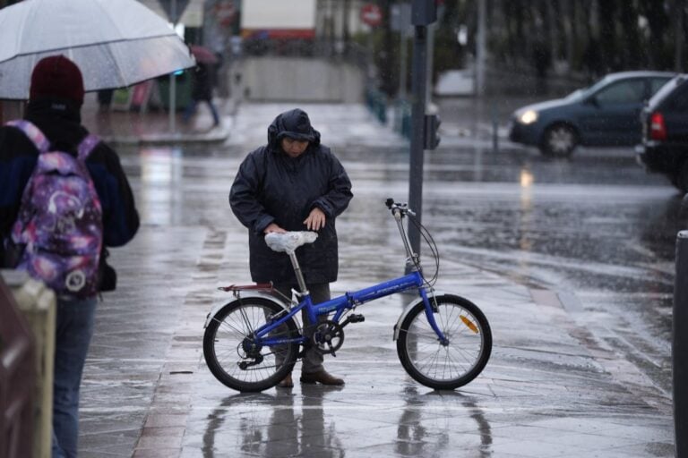 Las temperaturas serán más cálidas de lo normal la próxima semana pero habrá lluvias abundantes