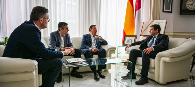 El presidente de la Diputación de Ciudad Real ha recibido al presidente de ZINCAMAN