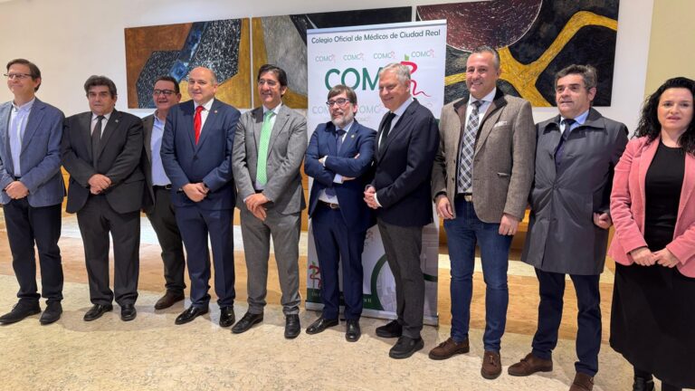 Toma posesión la nueva junta de gobierno del Colegio de Médicos de Ciudad Real presidida por el doctor Manuel Rayo
