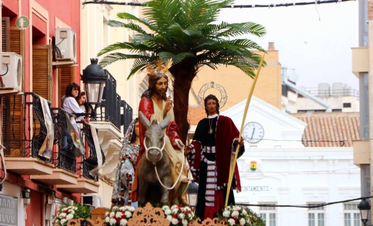 Así arrancó la Semana Santa en Tomelloso: emoción, fe y Jesús en la borriquilla como protagonista