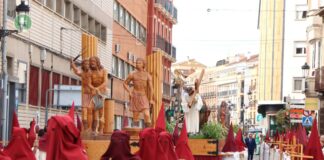 “Camino del Calvario” recorre Tomelloso en una mañana de solemnidad, fe y sol Semana Santa de Tomelloso 2024