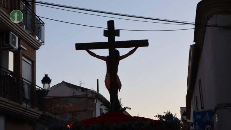 El Entierro de Cristo llena Tomelloso de silencio, respeto y fe en una tarde de solemnidad