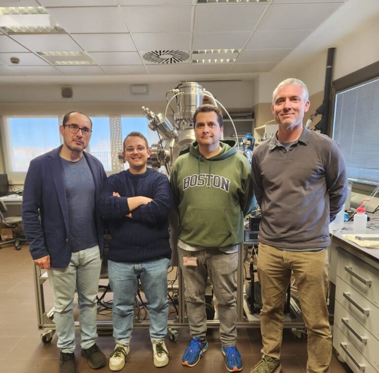 Un estudio de la UCLM abre la puerta a nuevas estrategias de diseño para dispositivos de almacenamiento magnético de datos