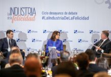 Page destaca el liderazgo del turismo español a nivel mundial y reivindica más armonización interna