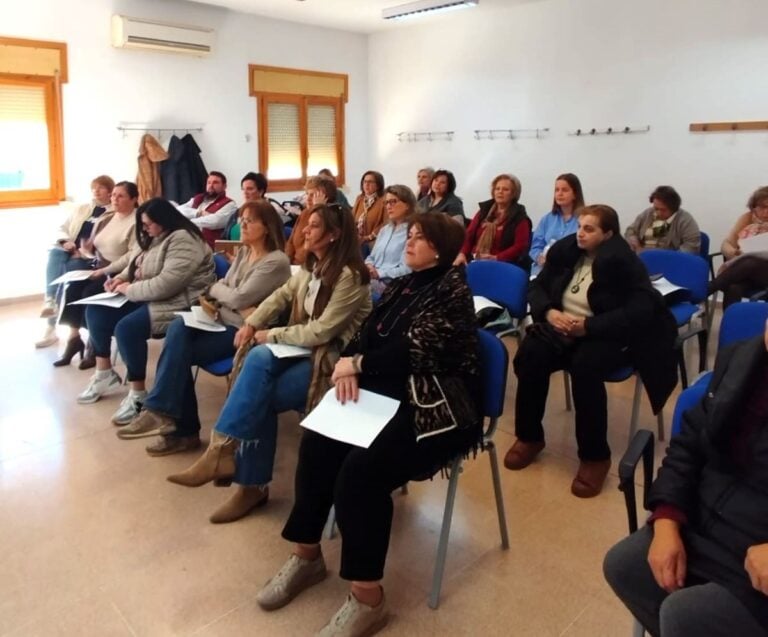 AMFAR fortalece las competencias técnicas de las mujeres para su incorporación al sector agrario