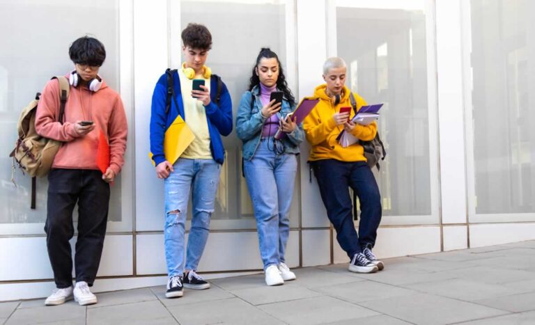 El fenómeno «nini» en C-LM: uno de cada diez jóvenes de entre 15 y 24 años ni estudia ni trabaja