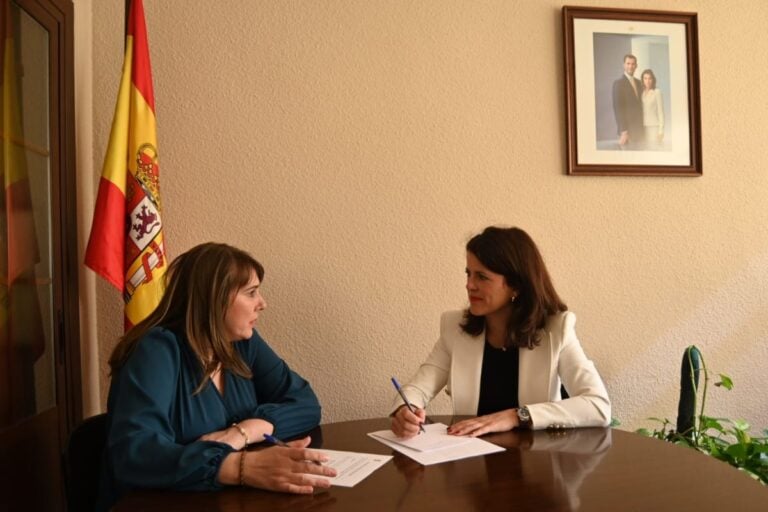 Pelayo se interesa en Puebla de Don Rodrigo por proyectos culturales a desarrollar en el municipio
