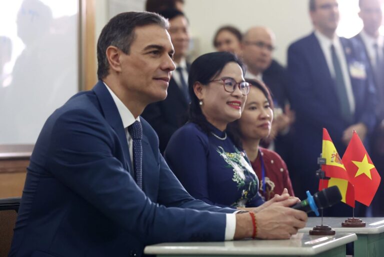 Page defiende el viaje de Sánchez a China y cree que España debe mantener «su propio equilibrio» con el país asiático