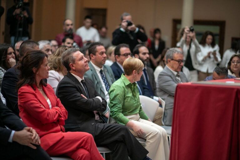La nueva edición de Fenavin tendrá 1.922 bodegas españolas y compradores internacionales de un centenar de países