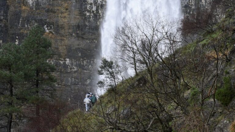 La cascada más alta de Castilla-La Mancha está en Albacete: una caída de casi 100 metros