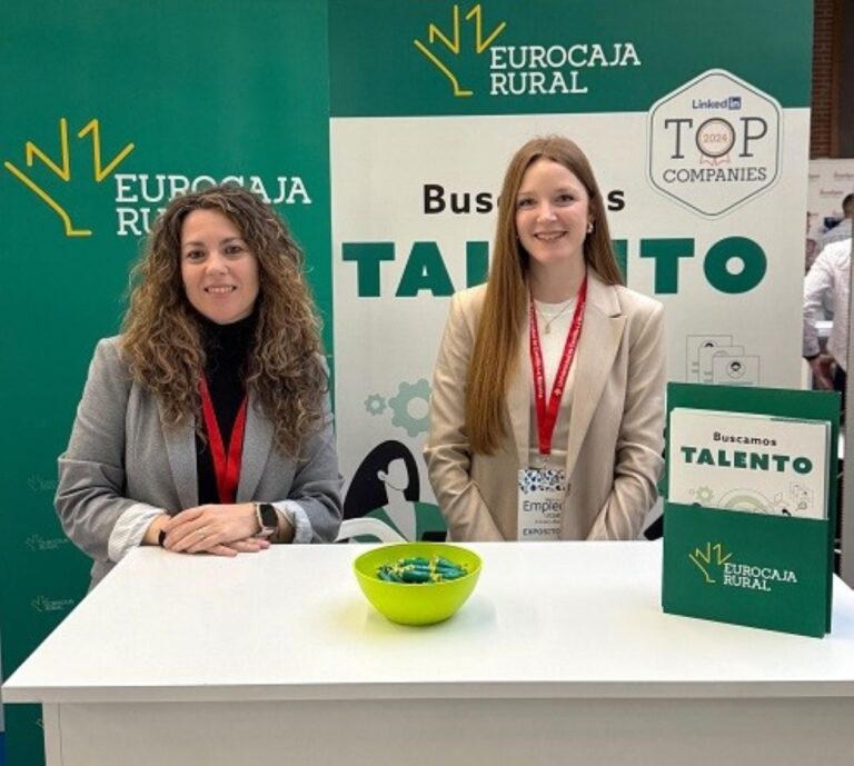 Eurocaja Rural brinda oportunidades para el desarrollo profesional de los jóvenes en el Foro de Empleo UCLM 3E