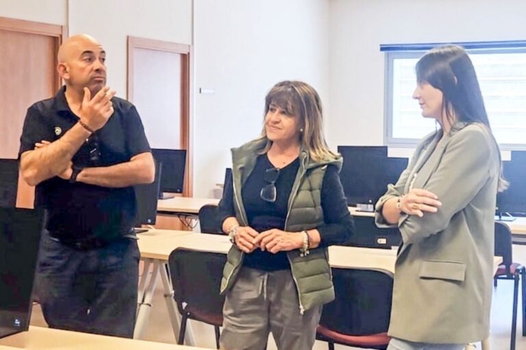 Mota del Cuervo podría implantar un aula informatizada de la DGT como la de Tomelloso