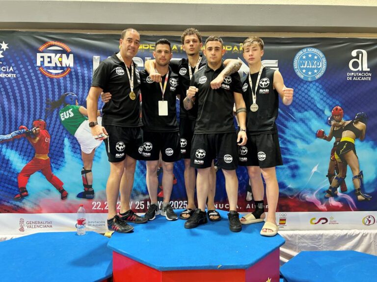 Nuevos éxitos para el club Alma Matter de Tomelloso en un campeonato de kick boxing